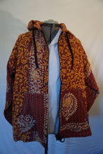 Load image into Gallery viewer, Hoodie HM22 &quot;Walking Shrine&quot;